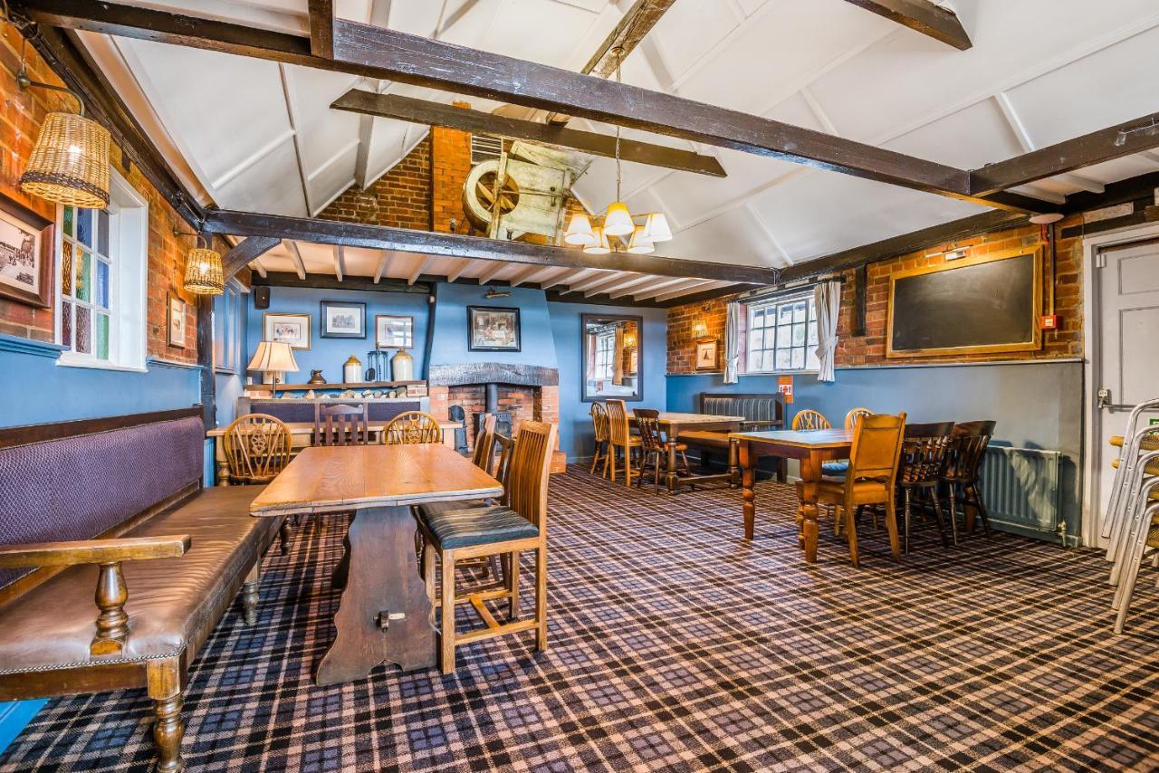 Bed and Breakfast The Walhampton Arms Lymington Exteriér fotografie