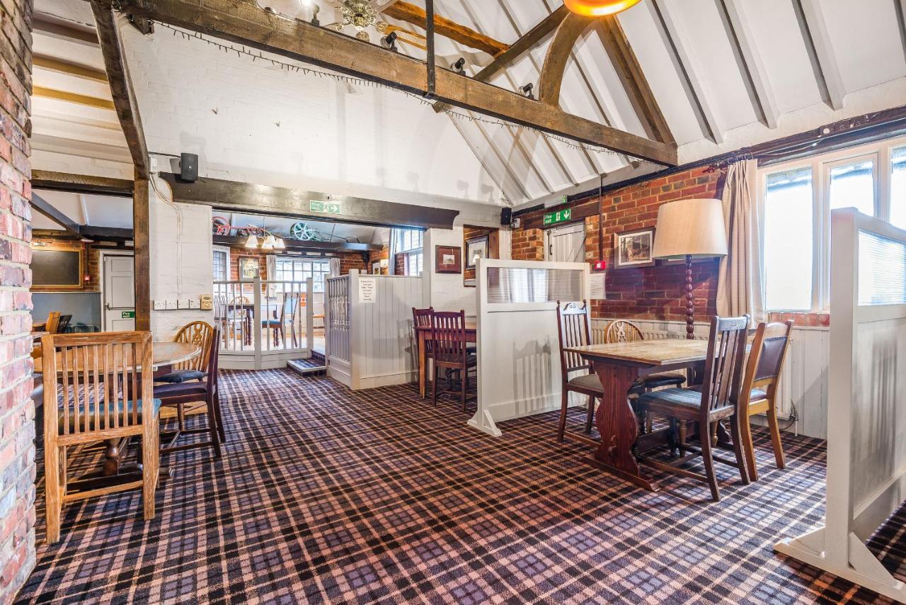 Bed and Breakfast The Walhampton Arms Lymington Exteriér fotografie