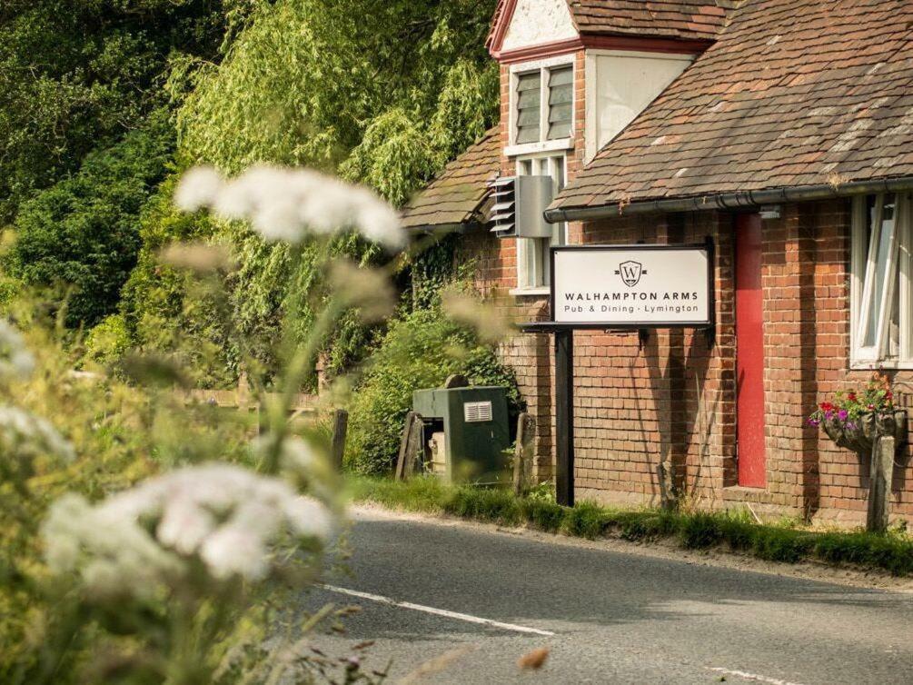 Bed and Breakfast The Walhampton Arms Lymington Exteriér fotografie